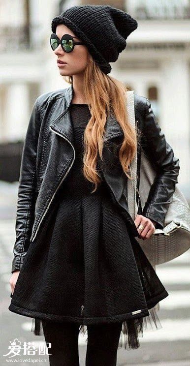  小黑裙+皮夹克
